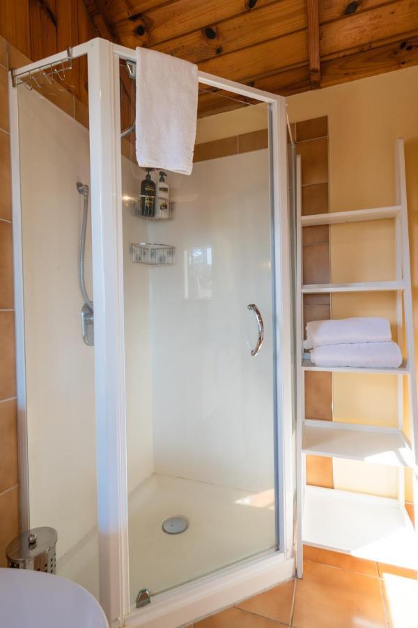 Supacute Character Cottage, Wifi, Sky Tv, Spa Bath, Spa Bath, Dble Kayak And Possibly A Car! Palm Beach Exterior foto